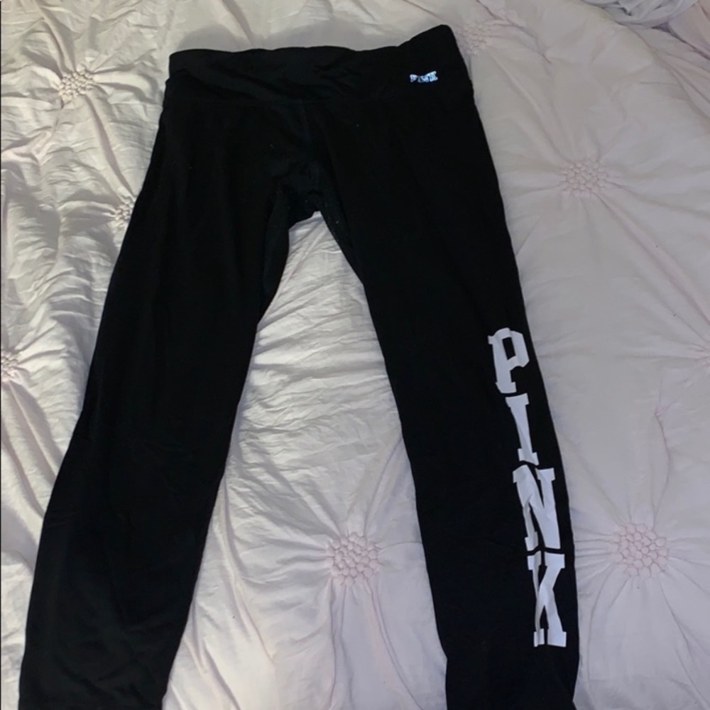 PINK cropped leggings